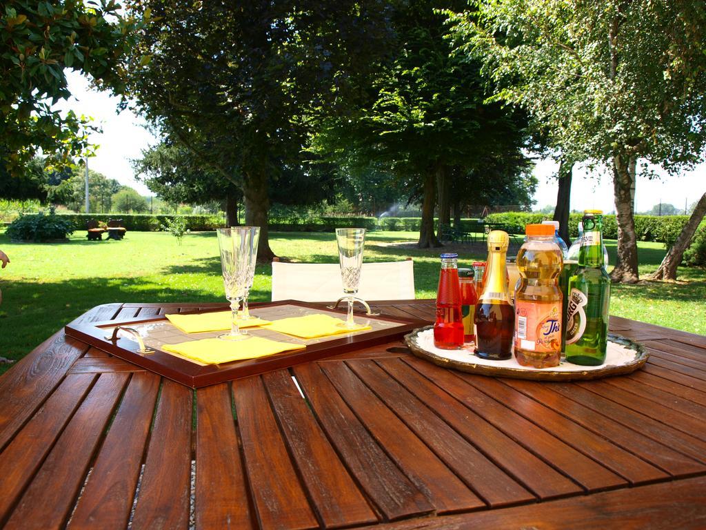 Cascina La Barona Bed & Breakfast Savigliano Exterior photo